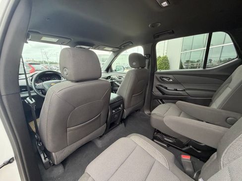 Used 2023 Chevrolet Traverse LT FWD image 22