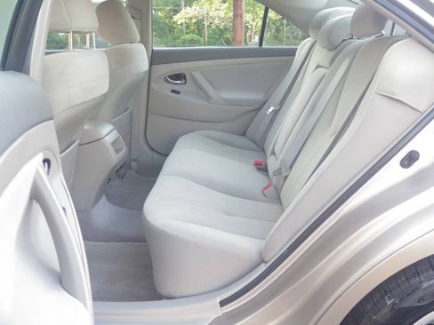 Used 2008 Toyota Camry LE FWD image 12