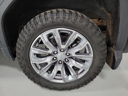 Used 2024 GMC Sierra 1500 Denali w/ Denali Reserve Package AWD/4WD image 8
