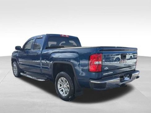 Used 2017 GMC Sierra 1500 SLE w/ SLE Value Package image 4