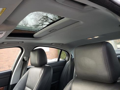 Used 2014 Jaguar XF 3.0 image 11