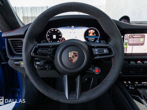 Used 2025 Porsche 911 Carrera 4 GTS image 29