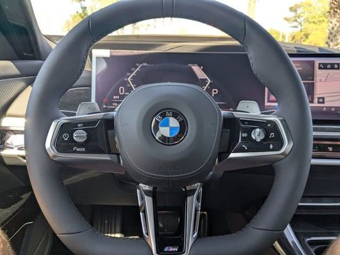 New 2026 BMW 760i xDrive w/ Luxury Rear Seating Package AWD/4WD image 28