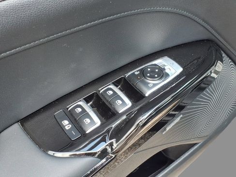 Used 2025 Kia K5 EX FWD image 17