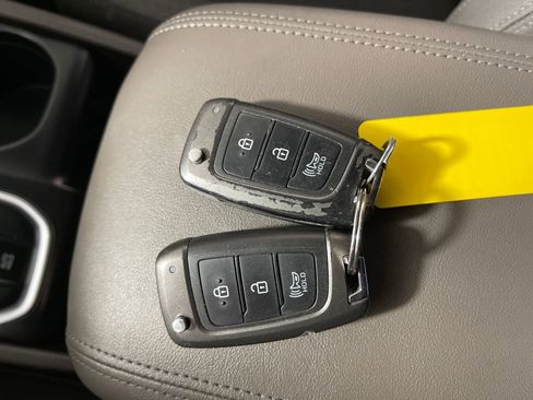 Used 2020 Hyundai Santa Fe SE image 27