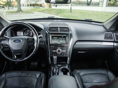 Used 2016 Ford Explorer Sport w/ Equipment Group 401A image 6