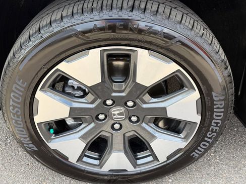 Certified 2026 Honda Pilot Elite image 12