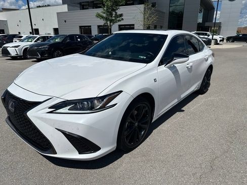 Used 2022 Lexus ES 300h F Sport w/ Accessory Package FWD image 6