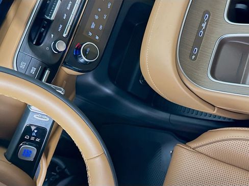 Certified 2026 Hyundai Palisade Calligraphy FWD image 15