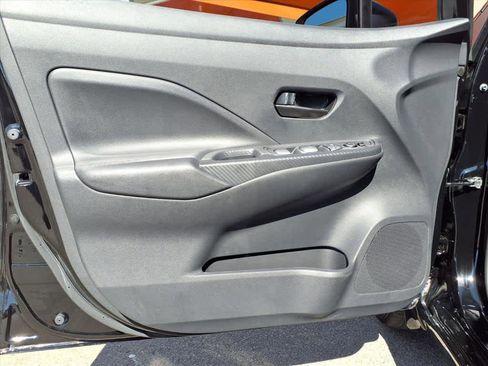 Used 2025 Nissan Versa S w/ S Plus Package image 16