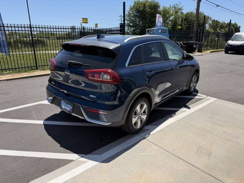 Used 2019 Kia Niro LX FWD image 8