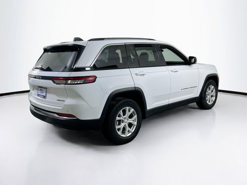 Used 2023 Jeep Grand Cherokee Limited AWD/4WD image 5