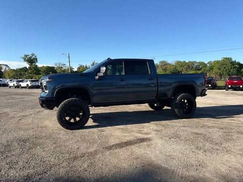 New 2026 Chevrolet Silverado 2500 LTZ w/ LTZ Plus Package AWD/4WD image 3