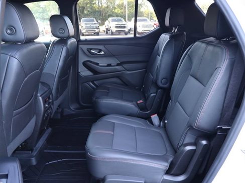 Used 2022 Chevrolet Traverse RS AWD/4WD image 24