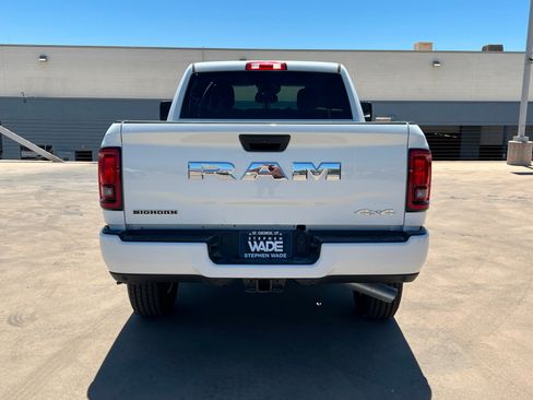 New 2026 RAM 2500 Big Horn AWD/4WD image 4