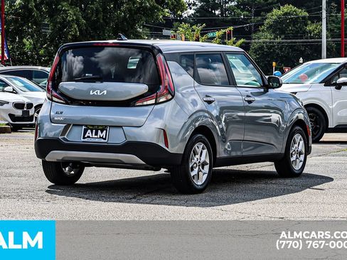 Used 2025 Kia Soul LX w/ LX Technology Package FWD image 6