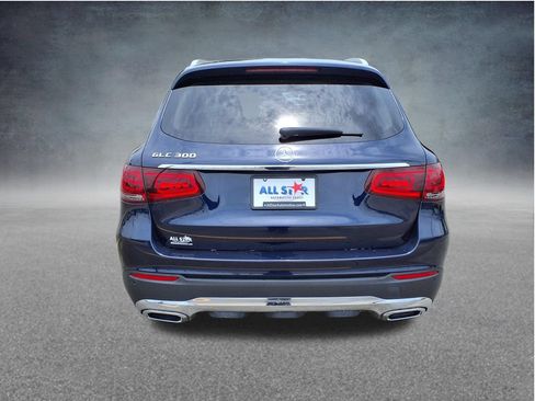 Used 2022 Mercedes-Benz GLC 300 4MATIC image 9