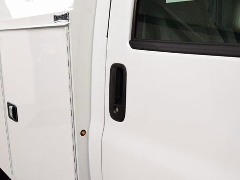 New 2025 Chevrolet Express 3500 w/ Power Convenience Package RWD image 9