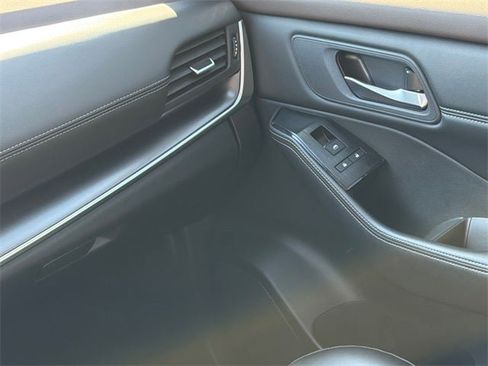 Certified 2023 Nissan Rogue SV w/ SV Premium B Package image 17