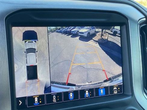 Used 2021 GMC Sierra 2500 SLT w/ SLT Premium Package image 11