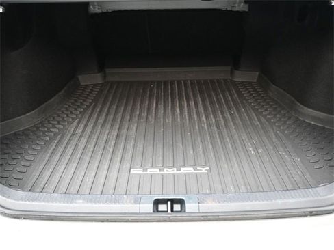 Used 2022 Toyota Camry SE image 25