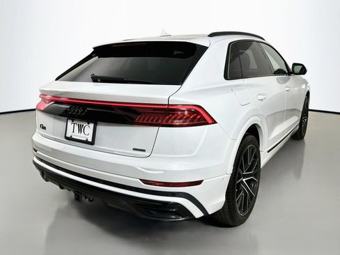 Used 2021 Audi Q8 Prestige w/ Prestige Package AWD/4WD image 5