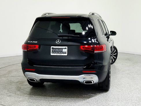 Certified 2022 Mercedes-Benz GLB 250 image 8