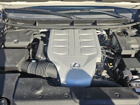 Used 2014 Lexus GX 460 w/ Premium Package AWD/4WD image 17
