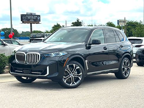 New 2026 BMW X5 xDrive40i w/ Climate Comfort Package AWD/4WD image 2
