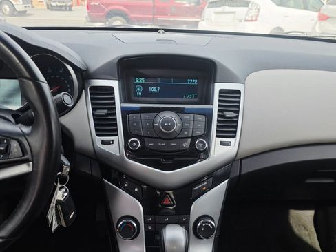 Used 2012 Chevrolet Cruze LT FWD image 19