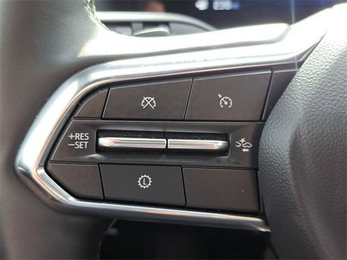 Used 2025 Chevrolet Equinox LT image 22