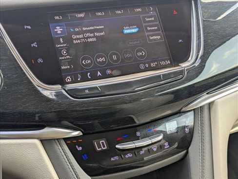 Used 2022 Cadillac XT6 Premium Luxury w/ Technology Package image 16