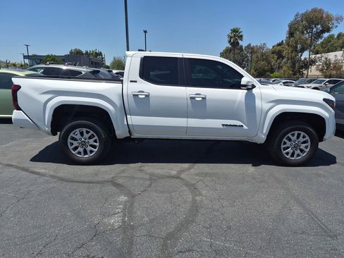 Used 2025 Toyota Tacoma SR5 RWD image 8