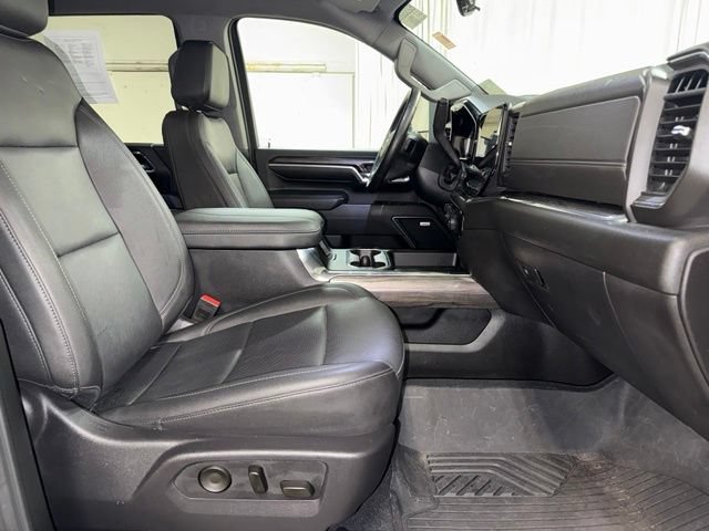 Used 2025 Chevrolet Silverado 2500 LTZ w/ LTZ Premium Package AWD/4WD image 24
