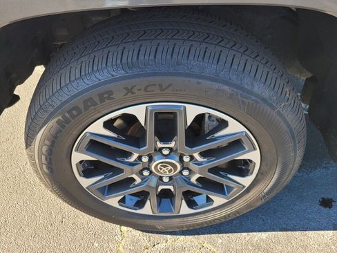 Used 2024 Toyota Tundra Limited image 16