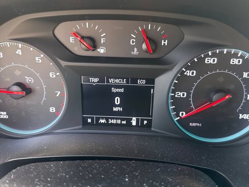 Used 2023 Chevrolet Traverse LS FWD image 7