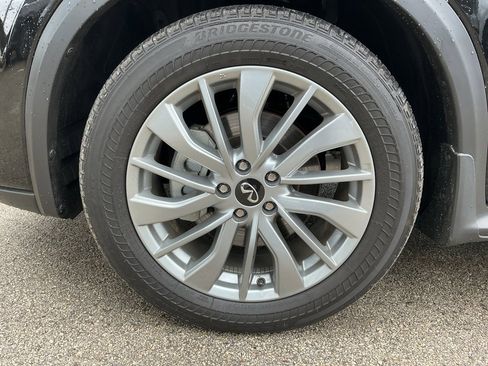 Certified 2025 INFINITI QX50 Pure image 8