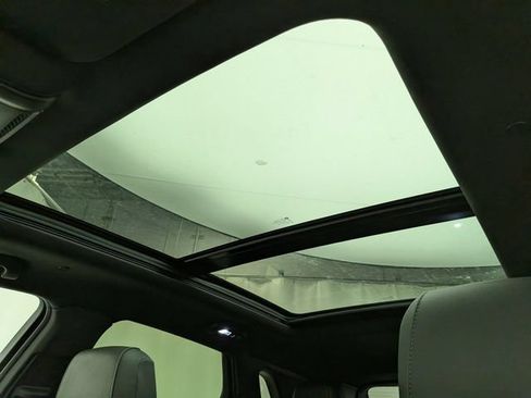 Certified 2023 Cadillac XT5 Premium Luxury AWD/4WD image 19