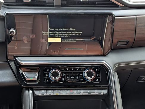 New 2026 GMC Sierra 2500 Denali Ultimate image 13