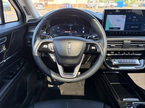 Certified 2023 Lincoln Corsair Reserve w/ Equipment Group 201A AWD/4WD image 15