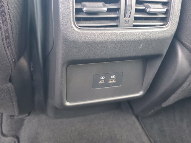 Used 2021 Nissan Rogue SV FWD image 16