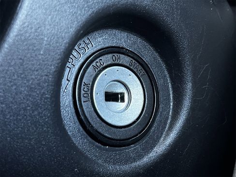 Used 2025 Toyota Corolla LE image 19