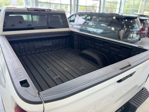 Certified 2022 Chevrolet Silverado 3500 High Country AWD/4WD image 39