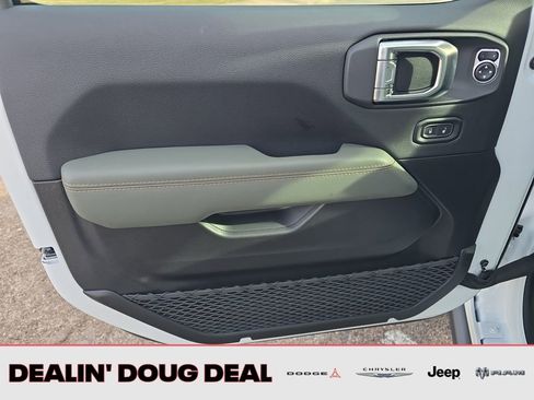 New 2026 Jeep Gladiator Mojave image 10