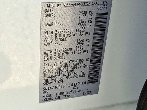 Certified 2025 Nissan Murano SL w/ Cargo Package AWD/4WD image 29