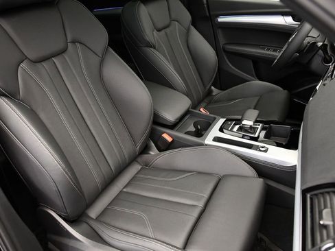 Certified 2025 Audi Q5 2.0T Premium Plus image 49