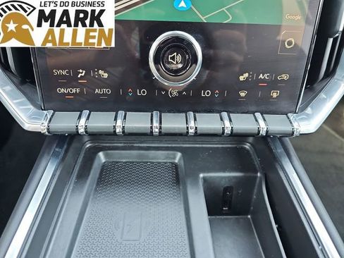 Used 2025 GMC Acadia Elevation image 18