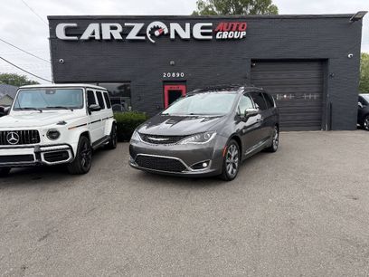 Used 2017 Chrysler Pacifica Limited