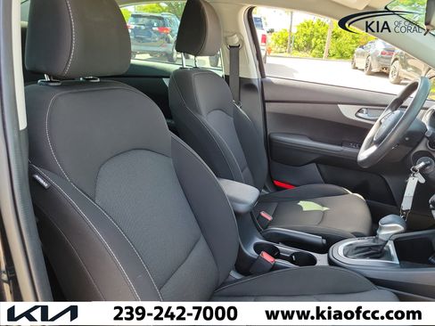 Used 2024 Kia Forte LXS FWD image 27