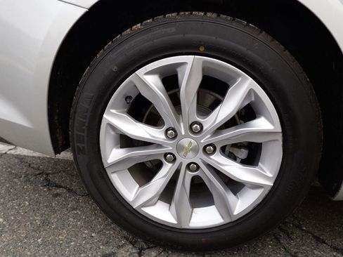 Used 2020 Chevrolet Malibu LT image 12